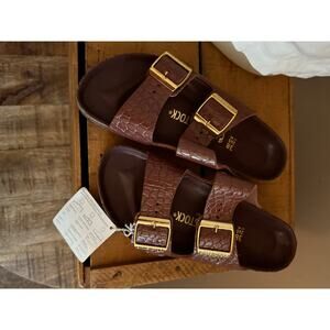 Birkenstock Arizona Croc embossed rivet. Size 38. Chocolate brown.